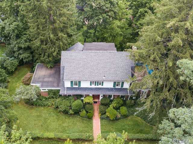 Long Islands North Shore At Its Finest, The Prime Thomaston Area. Beautiful 4 Bath/4 Bedroom Colonial, Eik, Formal Dr, Living Rm, Wood Burning Fire Place, Office & Family Den. Large Driveway, 2 Car Det Garage & Ig Pool. Near Lirr, Great Neck School District.