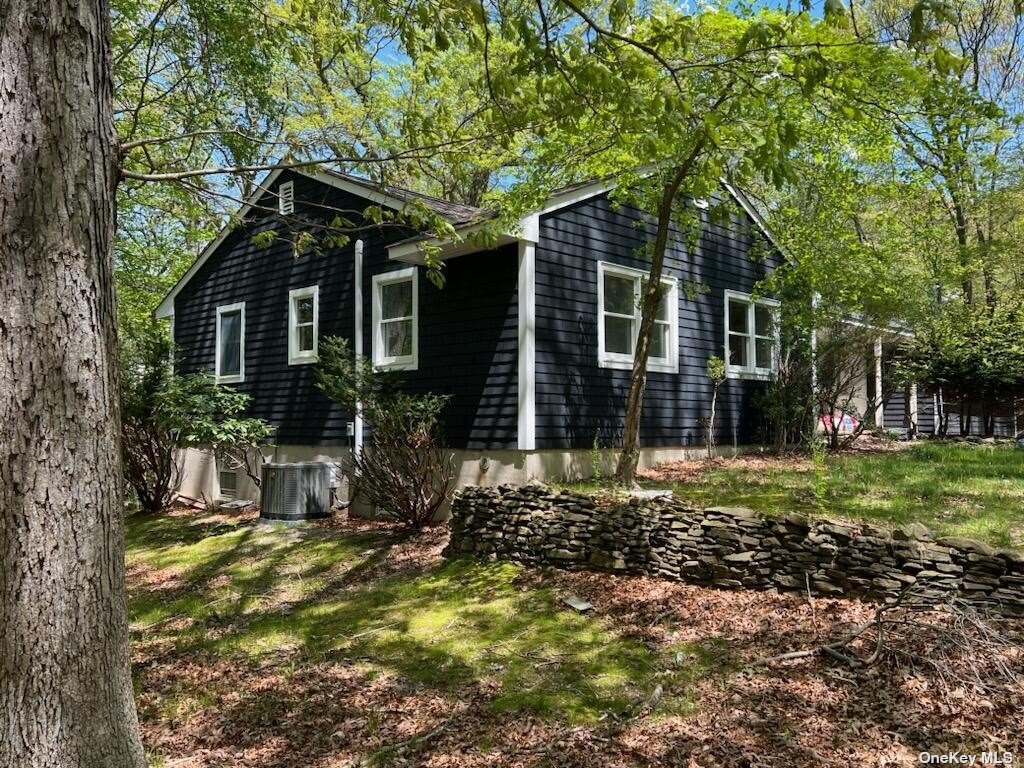 Single Family in Wading River - Remsen  Suffolk, NY 11792