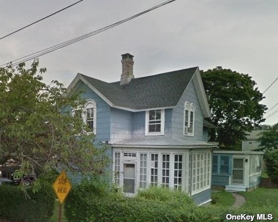 Single Family in Greenport - 1st  Suffolk, NY 11944