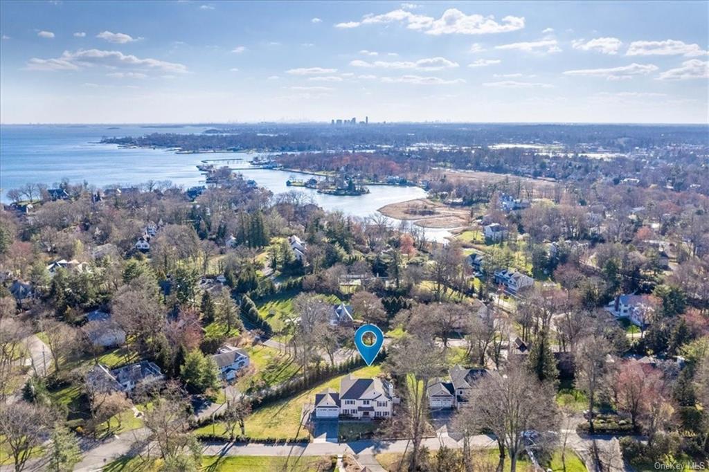 Single Family in Rye City - Captains  Westchester, NY 10580