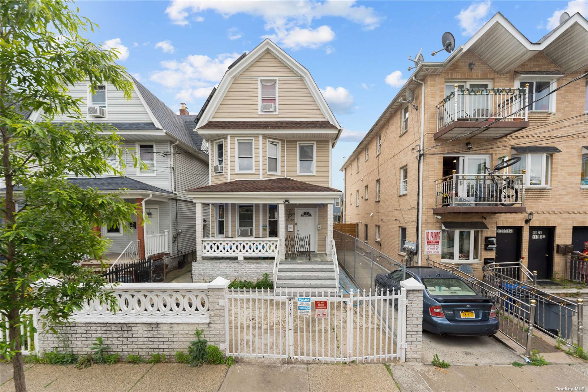 Single Family in Richmond Hill - 113th  Queens, NY 11418