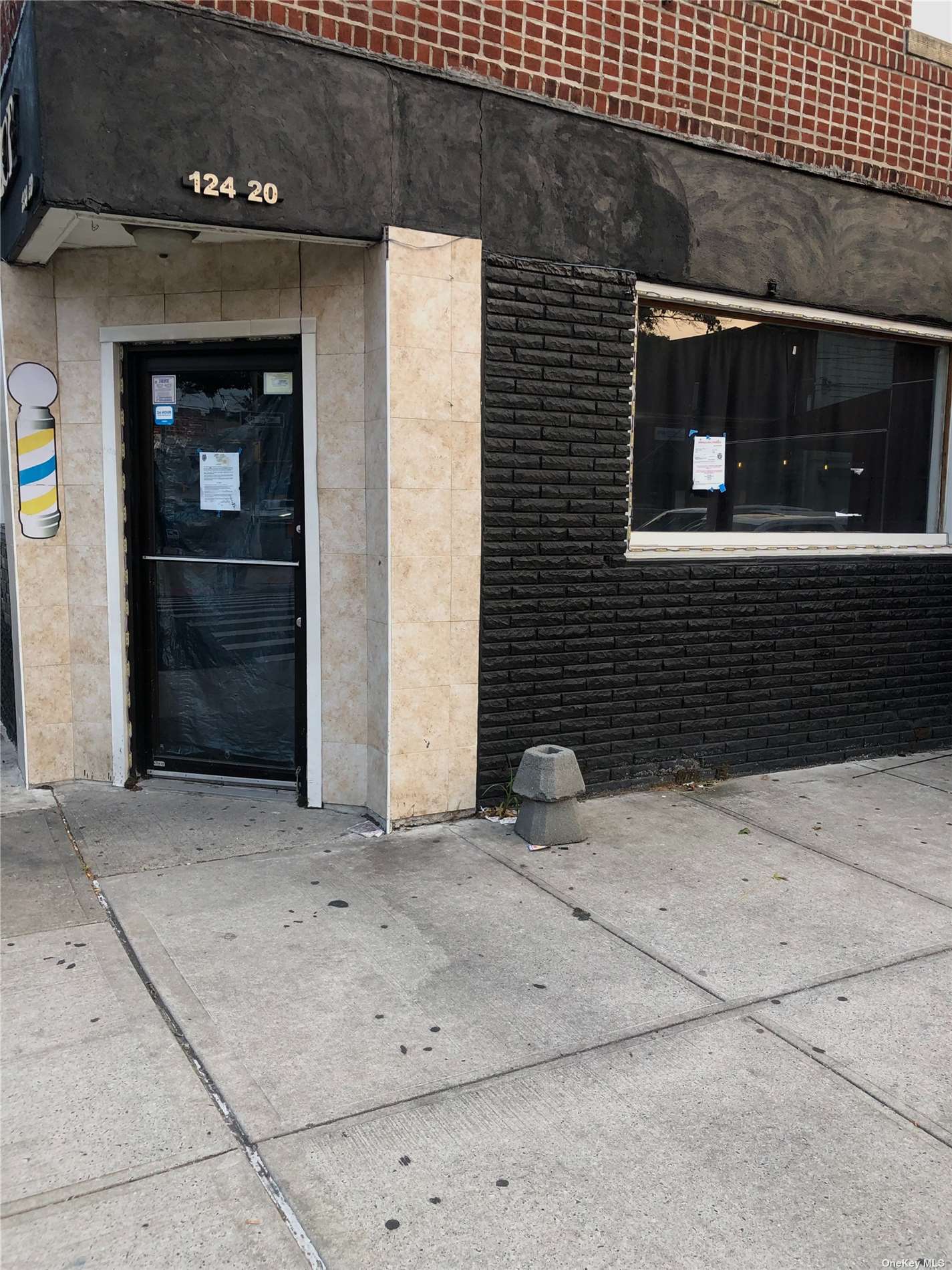 Commercial Lease in Richmond Hill South - 101st  Queens, NY 11419