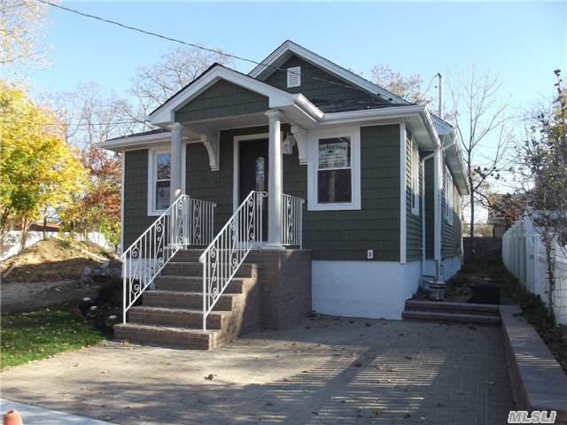 Completely Renovated Starter Ranch With 9 Foot Ceilings Features Gleaming Hw Floors, Designer Kitchen With Granite And Ss. Brand New Tile/ Granite Full Bath, New Windows, Roof. Open Concept. Enclosed Porch, Pavers. Sep Entrance To Bsmt W/8 Foot Ceilings. Very Unique Opportunity With Ultra Convenient Location. Close To Lirr, Shopping And The Lovely Hamlet Of Bethpage