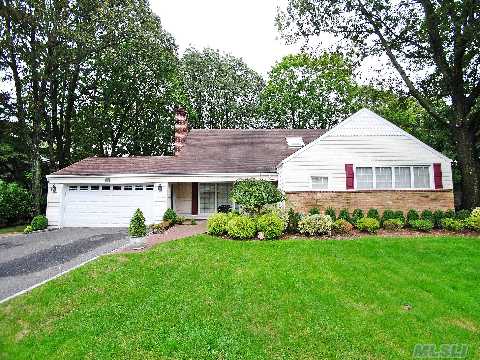 Move Right In To This Totally Redone & Expanded Farm Ranch With Open And Airy Floor Plan. Expanded Gourmet Kitchen With Commerical Appliances, Redone Baths, Huge Family Room With Beautiful Built Ins, Oak Flooring, New Siding, Full Finished Basement & Lots,Lots More...Renowned Wheatley Sd And East Park Too!