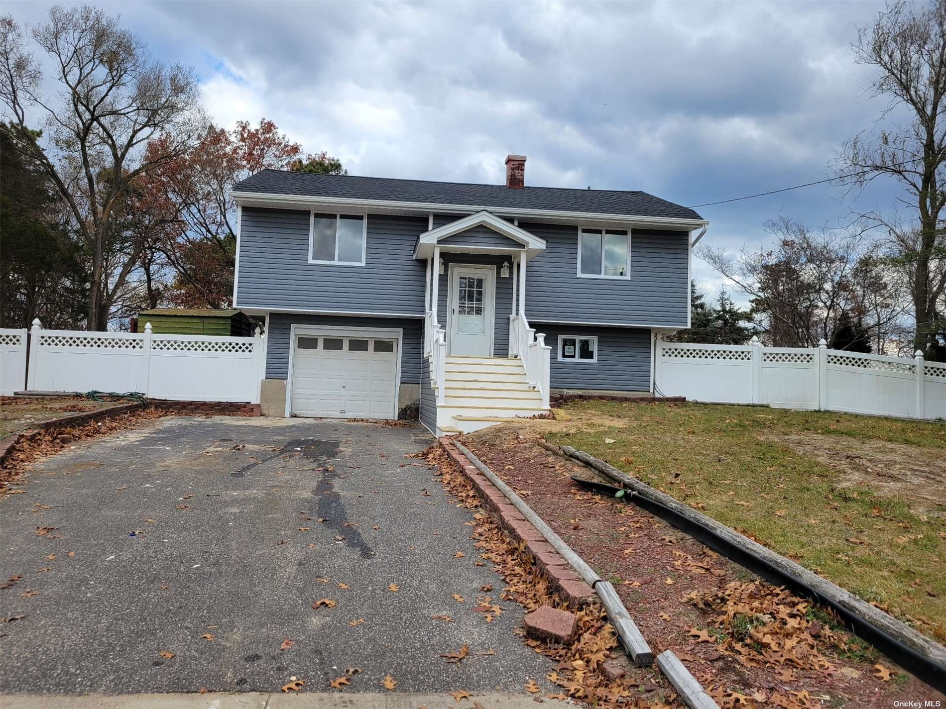 Single Family in South Setauket - Hart  Suffolk, NY 11720