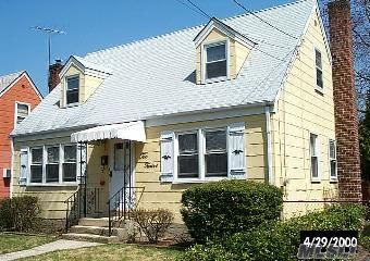 Village Of Mineola,Excellent Area.Close To All. Updated Roof,Windows,Heating.Lots Of Potential