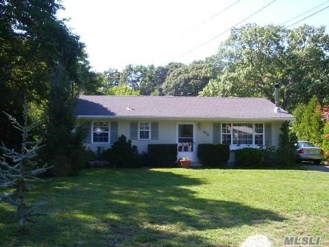 Located In Laughing Waters Beach/Marina Community On Corey Creek. Spacious Backyard With Screened Porch, Room To Entertain Or Expand. Take Advantage Of The North Fork Lifestyle In This Adorable Southold Beach Community Offering.