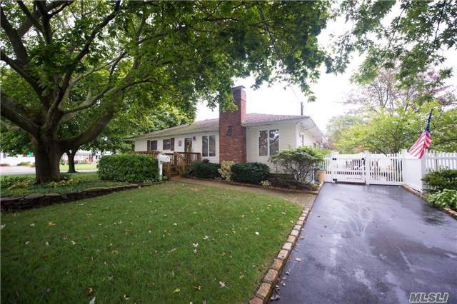 New Cameras, Gas Fireplace, Central Ac. Sprinklers, Fenced Property, Sun Room. Large Eik With Solid Oak Cabinets, Finished Large Basement.