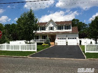 Move In Condition Colonial.  This Home Features Beautiful Landscaped Property W/Heated Igp, 2 Year Young Roof And Gutters,Lanscaped Lighting, Open Front Porch, 5Yr Young Eat In Kitchen, Pella Windows, Igsprinklers, Security System, Cvac, 200Amp Service.