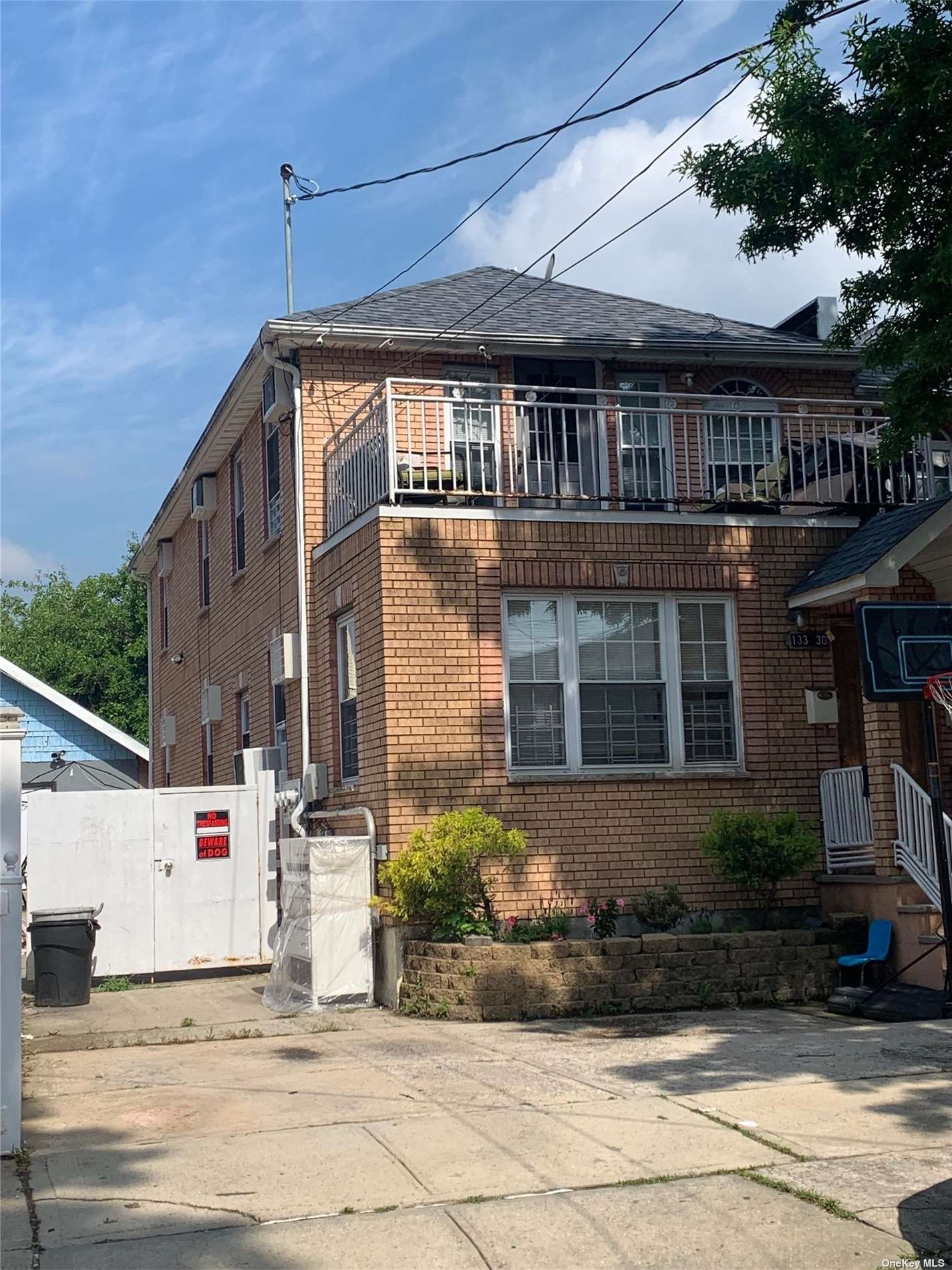 Two Family in Wakefield (Queens) - 129th  Queens, NY 11420