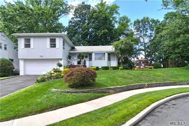 Beautiful, Bright And Spacious Salem Home Situated On An Oversized Lot With Gazebo & Private Cul-De-Sac! Open Floor Plan With Wood Floors Throughout. Kitchen Features Granite Counter Tops, Skylight, Large Picture Window Overlooking Lush Landscaping And Lends Access To Expansive Deck! Family Room With Fireplace Opens To Slate Patio And Floral Gardens.