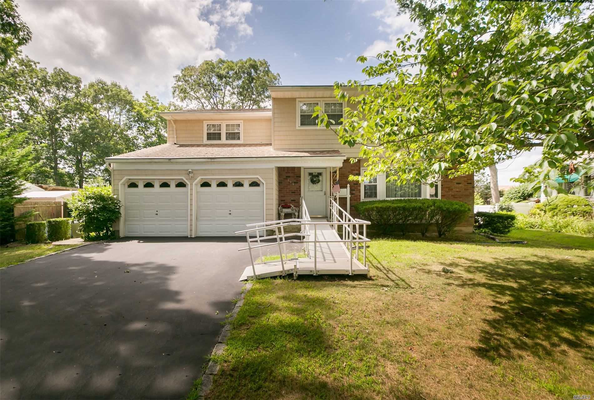 Come and See This Wonderful Colonial On A Dead End Private Street. Large Bedrooms, Master With Bath, Newer Utilities. Close To All. This One Won&rsquo;t Last. Bring Some Love and Make This Great Home Your Own.