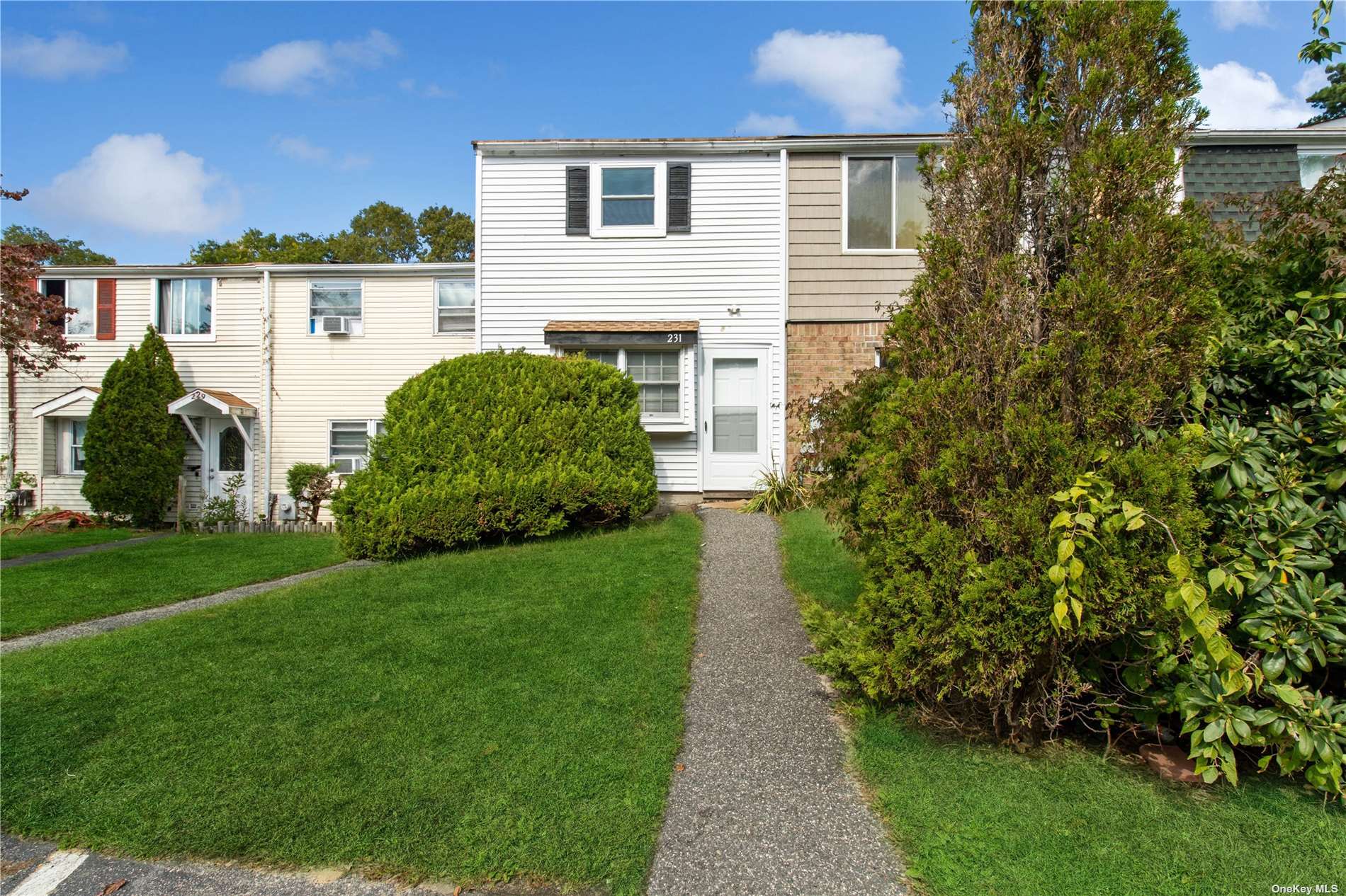 Condo in Calverton - Hill Rise  Suffolk, NY 11933