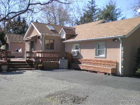 2Brs & 2Baths Ranch. Short Sale Under Contract - Pending Bank Approval