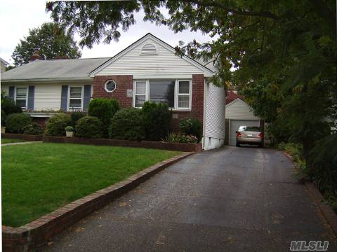 This Is The House Where You Raise Your Children And Create Life Long Memories. Snuggled Peacefully On A Quiet Tree Lined Dead End Street Is This Sprawling Ranch Style Home. Complete With A Sunny Open Floor Plan That Makes It Conducive To Family Entertaining And An Easy Life Style Without Steps. Hard Wood Floors, New Central Air, New Dish Washer And Refrigerator.