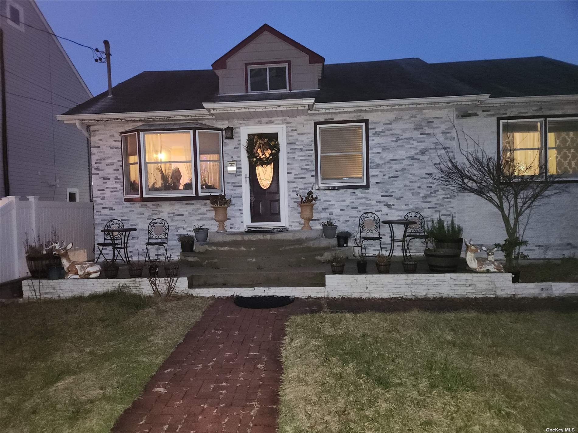 Single Family in Bellmore - Williams  Nassau, NY 11710