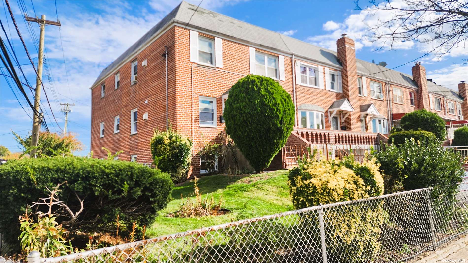 Apartment in Rosedale - Brookville  Queens, NY 11422