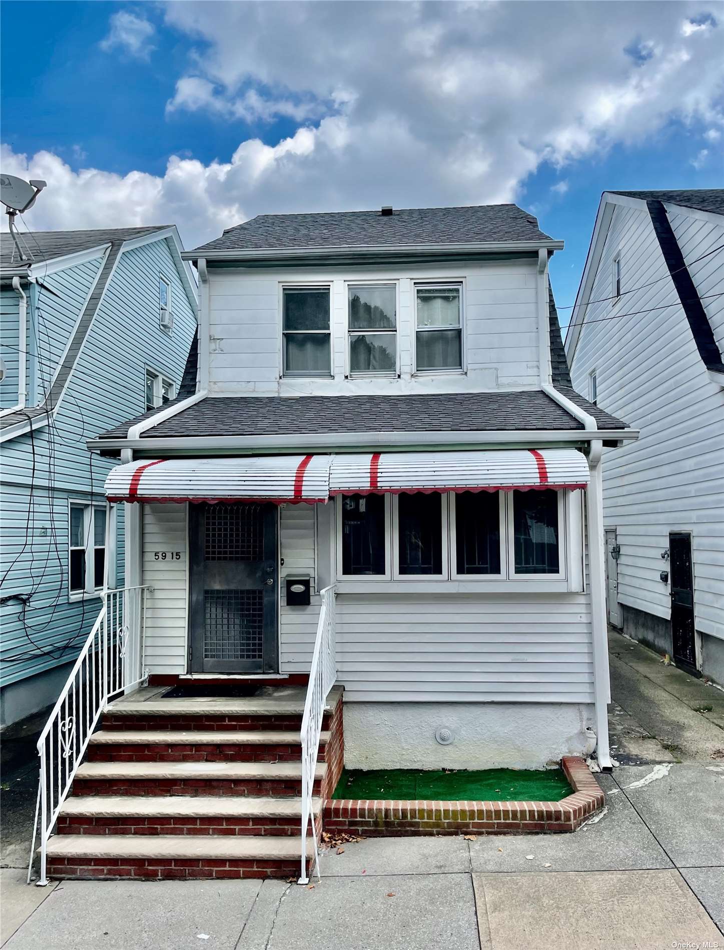 Single Family in Flushing - 160th  Queens, NY 11365