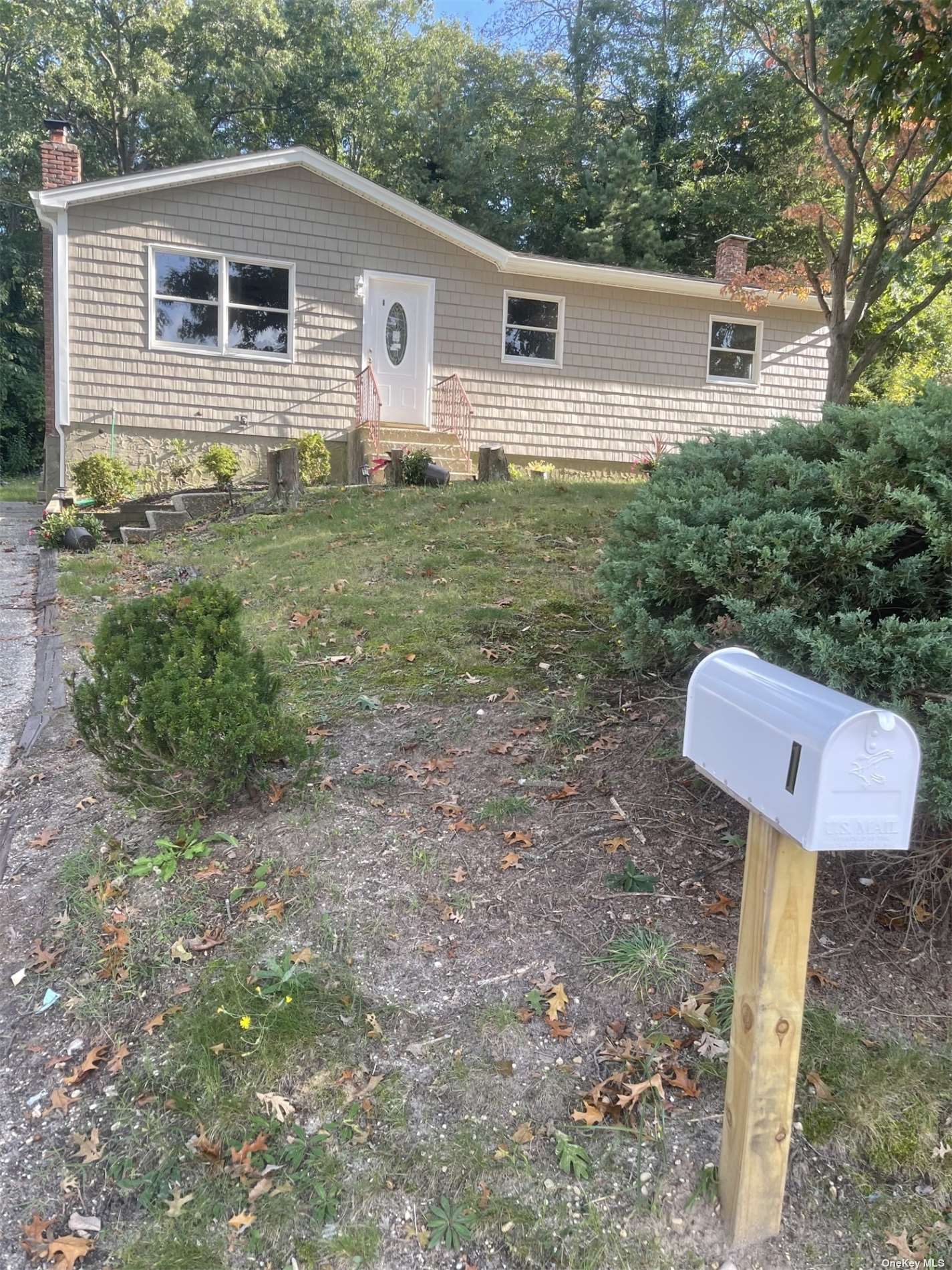 Single Family in Sound Beach - Woodhaven  Suffolk, NY 11789