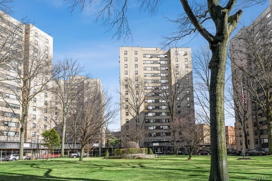 Apartment in Bronx - Fordham Hill  Bronx, NY 10468