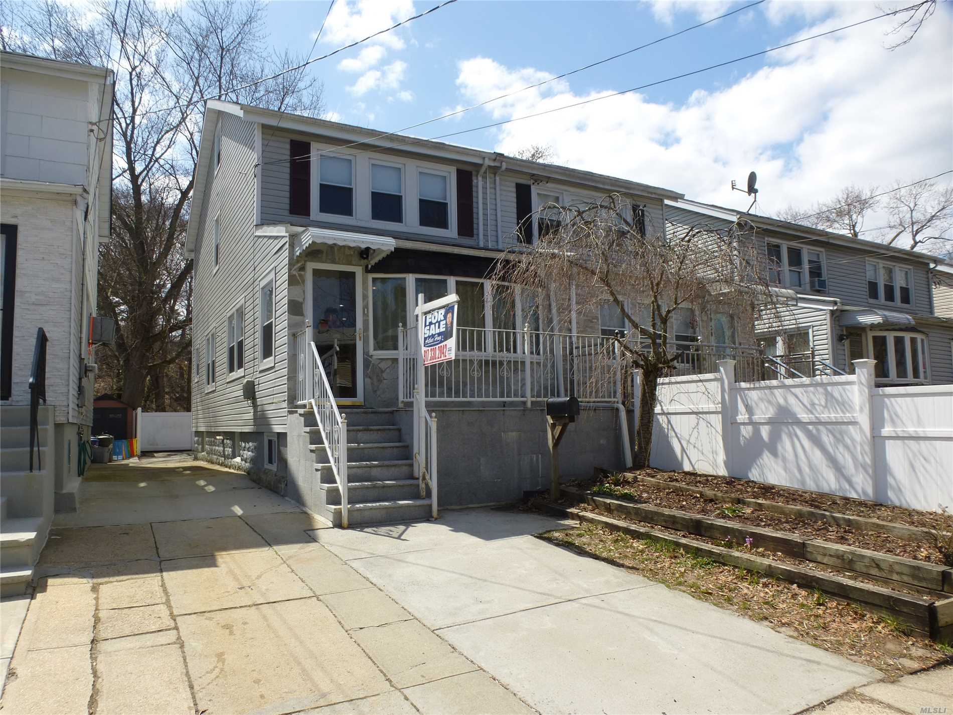 Beautifully Maintained Home In The 26 School District, Hardwood Floor Through Out, Extra Big Room At The Attic, Near Lirr, Shopping Mall, Restaurant, Very Convenience For All, Must See !!