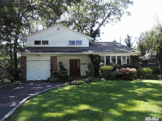 Beautiful Avalon Split,  Updated Granite Kitchen W Stainless Steel Appliances,  Dining Room Overlooks Cathedral Living Room,  Beautiful Oak Wood Floors,  Newer Roof And Siding,  Located On A Beautiful Culdesac!!