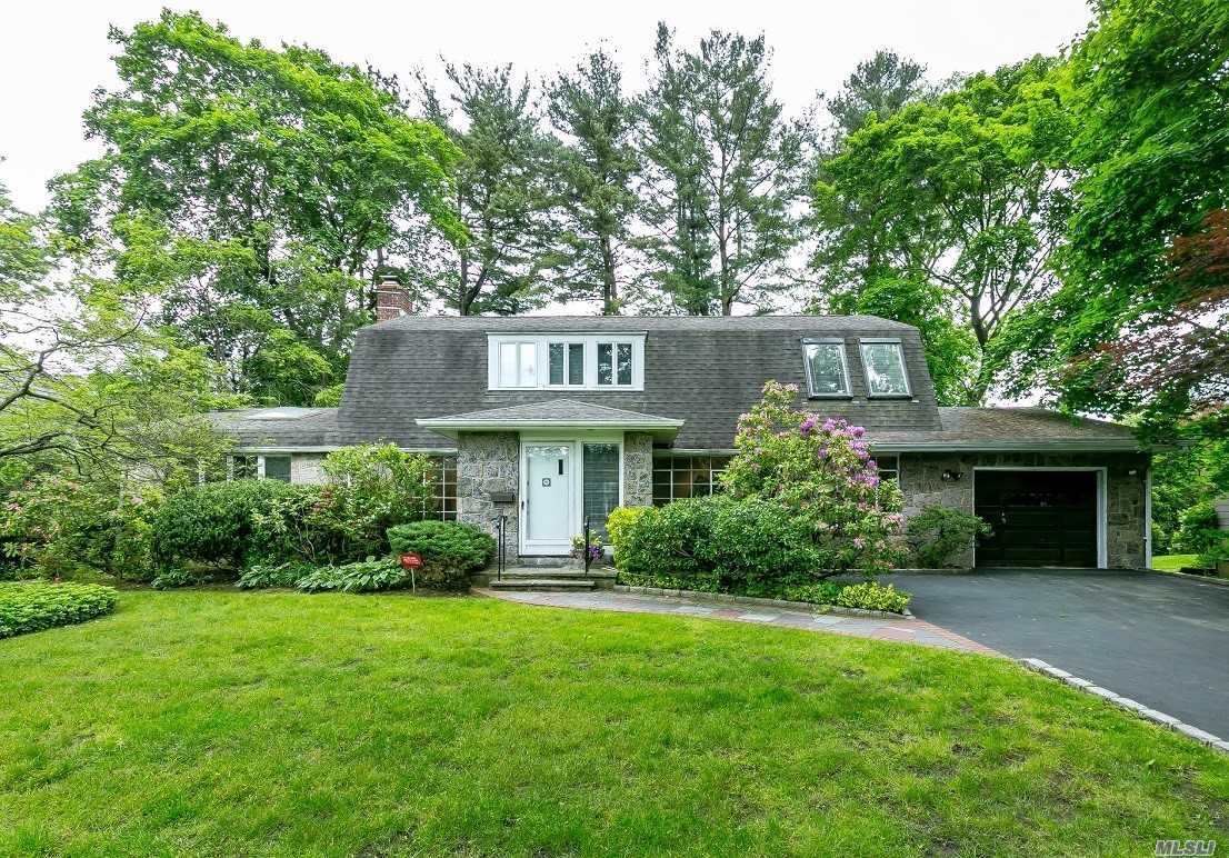 Expanded Strathmore Colonial, Phenomenal Opportunity In East Hills! Mid-Block Location, Priced To Sell. Membership In East Hills Pool & Park. Roslyn Schools. Gas Line In Front Of House.