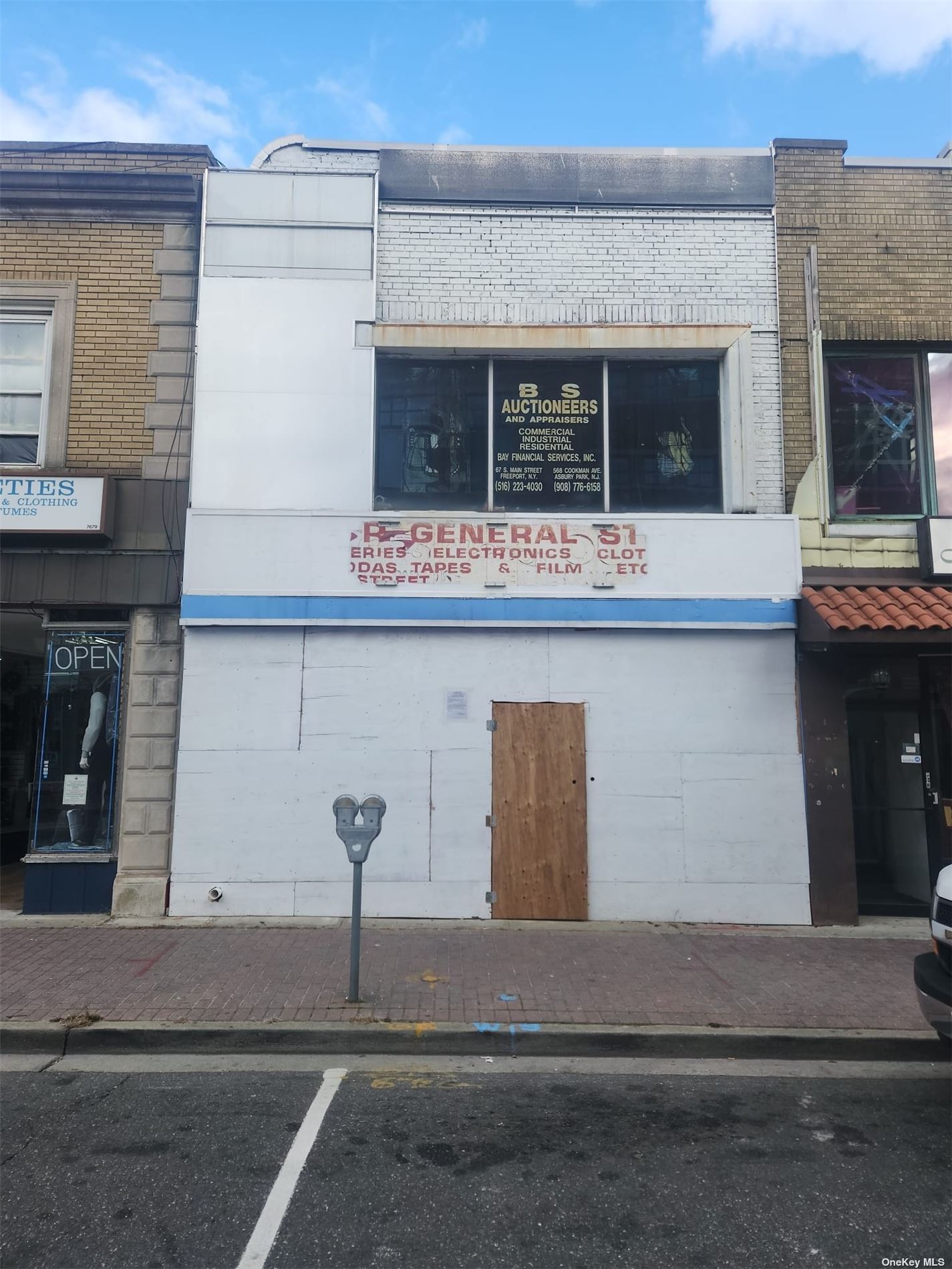Commercial Lease in Freeport - Main  Nassau, NY 11520