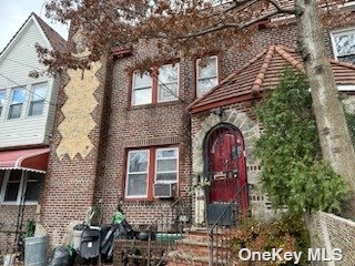 Apartment in Saint Albans - 197th  Queens, NY 11412