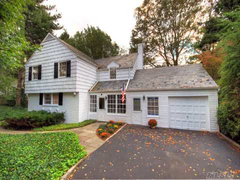 Impeccably Maintained Colonial In Mid-Block Location Of New Salem.  Home Offers Large Bedrooms With Master Suite, Hdwd Floors, Den Extension Overlooking Private Garden-Like Yard.  Home Also Features Seperate Home Office/Guest Quarters For Professional Home Office Or Additional Bedroom/Den.  Slate Roof, New Trane Cac System, Updated State Of Art Heating And Much More.