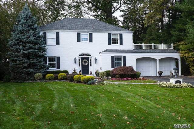 Pristine Set Back Colonial On Oversized Park-Like Property On Private Cul-De-Sac In Strathmore Vanderbilt. 3 Bedrms, 2.5 Bathrms, Lr W/ Fp, Fdr, Den, Office, Eik, Full Basement, Cac, 2 Car Garage With Extra Long Driveway. Beautifully Maintained With New Architectural Composite Roof, New Hot Water Heater, Ig Sprinklers, Slate Patio W/ Overhead Awning.