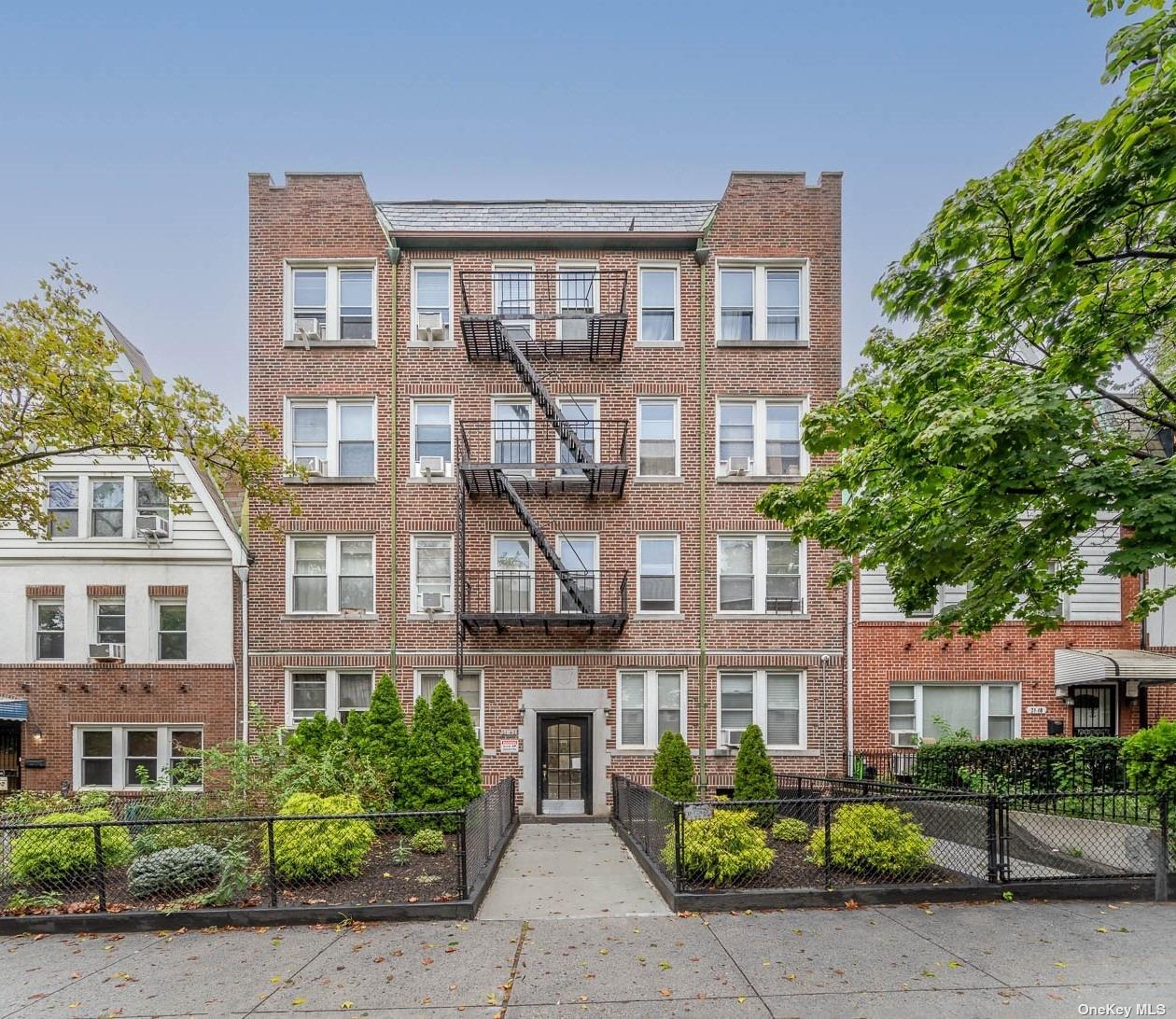 16 Family Building in Astoria - 28th  Queens, NY 11105