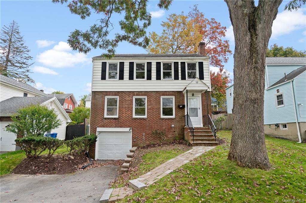 Single Family in Middletown - Commonwealth  Orange, NY 10940