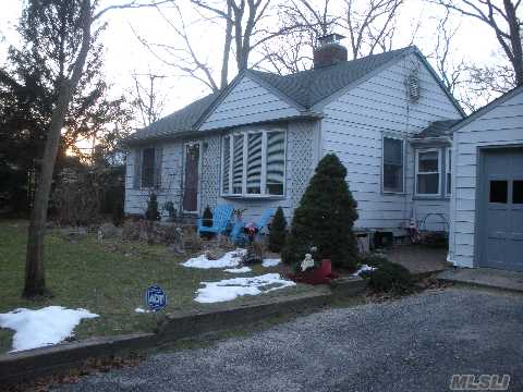 Charming Ccottage Close To University