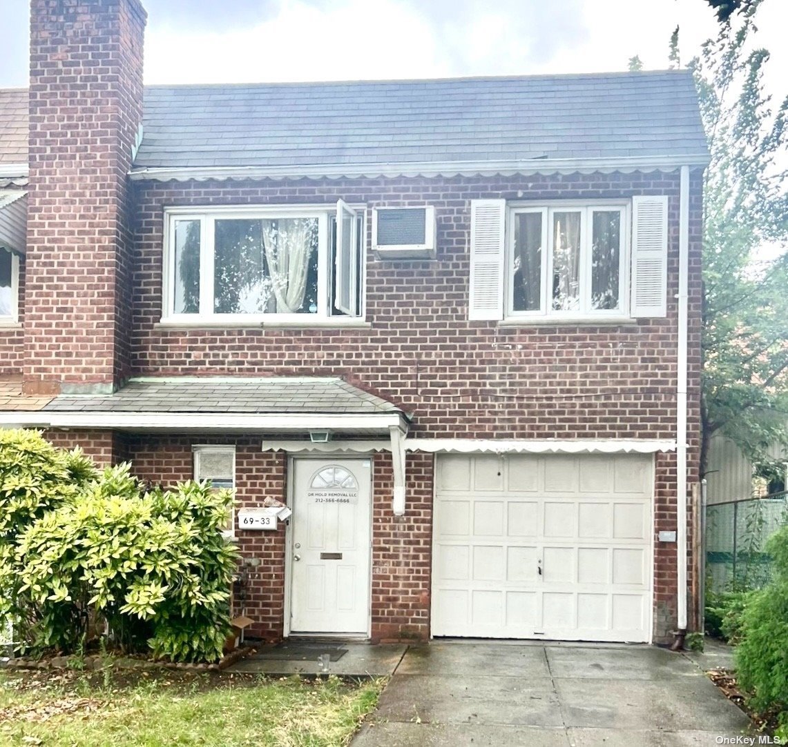 Single Family in Fresh Meadows - 169  Queens, NY 11365