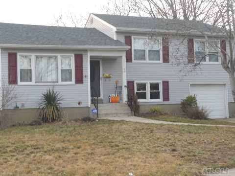 House Remodeled In 2005, New Boiler,Windows,Roof, Kitchen,Bths, Hw Floors