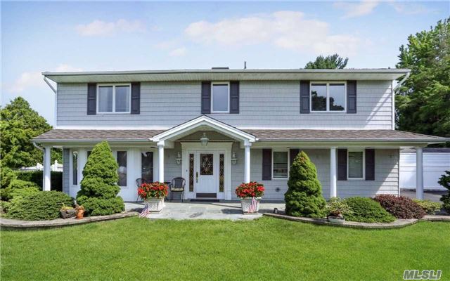 Magnificent Splanch Nestled Away On A Quiet Block In E. Northport, Commack Schools. This Home Boasts A Wonderful Open Floor Plan, With A Country Club Style Backyard! This Property Will Move Fast, Don&rsquo;t Wait!!!