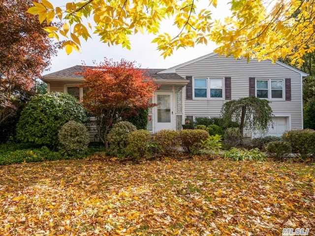 3 Bedroom,  2.5 Bath Split In Great Location In Clearview Village. Shows Light & Bright.  Hardwood Floors Throughout. Newer Windows,  Heater & Hot Water Tank. Syosset Sd!