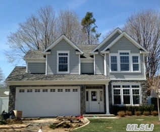 New Construction! Exquisite N.Syosset Colonial W/4 Bdrms/2.5Bths.Open & Bright Layout W/Magnificent Eik W/Gas & Stnless Appl. Master Ste W/Lg Bth & Jacuzzi & 3 Bdrms,  Fbth & Laundry. Great Closets, Wood Floors,  Cent Vac,  Anderson Windows, Beautiful Trim Details & Features! Close To All Transp & Shopping! Village Elem.Absolute Perfection!