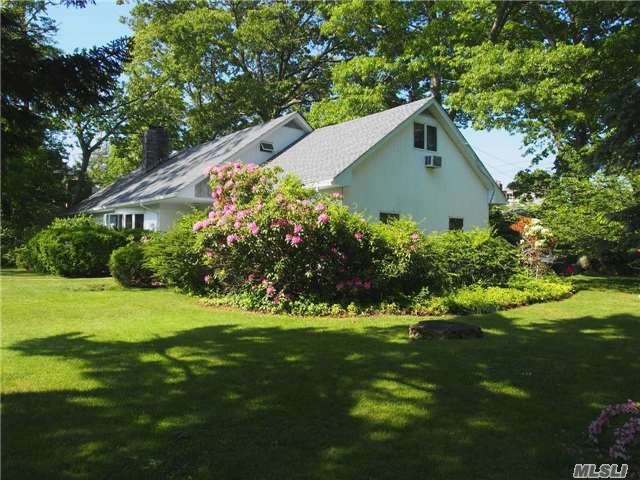 A Gem In A Million Dollar Neighborhood! Oversized Custom Farm Ranch In The Lakes Section Of Brightwaters. This House Is Deceivingly Large With A Teenager/Nanny/Guest Suite Extending Over The Garage And 4 Other Oversized Bedrooms In Addition! Hardwood Floors Throughout. Located On A Lg Property With A Doll House Shed & Bluestone Patio. A Must See!