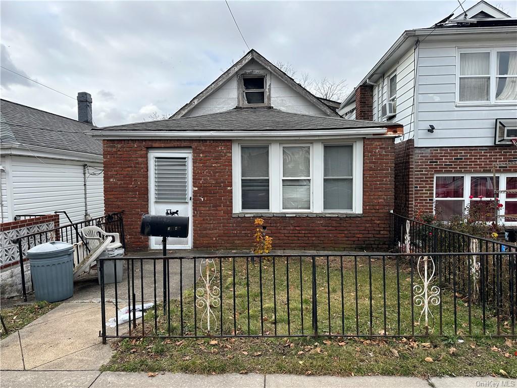 Single Family in Bronx - Research  Bronx, NY 10465
