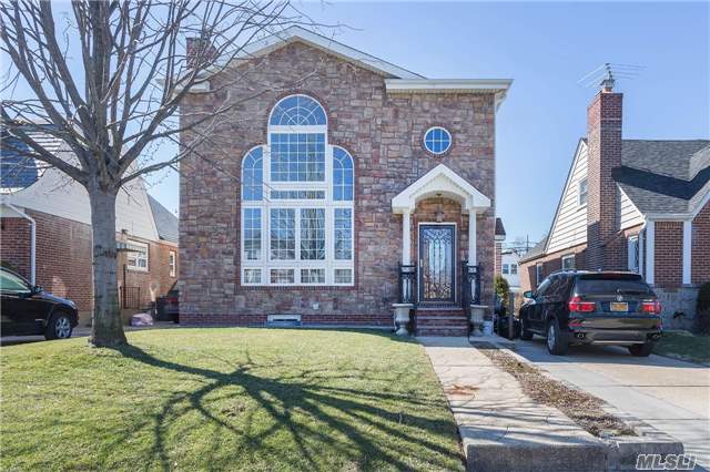 2nd Flr Was Built & Whole House In & Out Was Remodeled In 2011. Every Detail Of This Bayside Luxurious 5 Br 3.5 Bath House Was Carefully Selected And Quality Crafted. From The Front Entrance To The Master Bathroom, It Offers Plenty Of Natural Light. Highlights Incl. 2 Skylights, Walking Closets, Top-Of-The-Line Appliances. Near Ps203, Ms74, Cardozo, Qcc, Q27, Q30, Lirr.