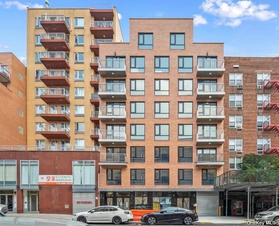 Condo in Flushing - 41st  Queens, NY 11355