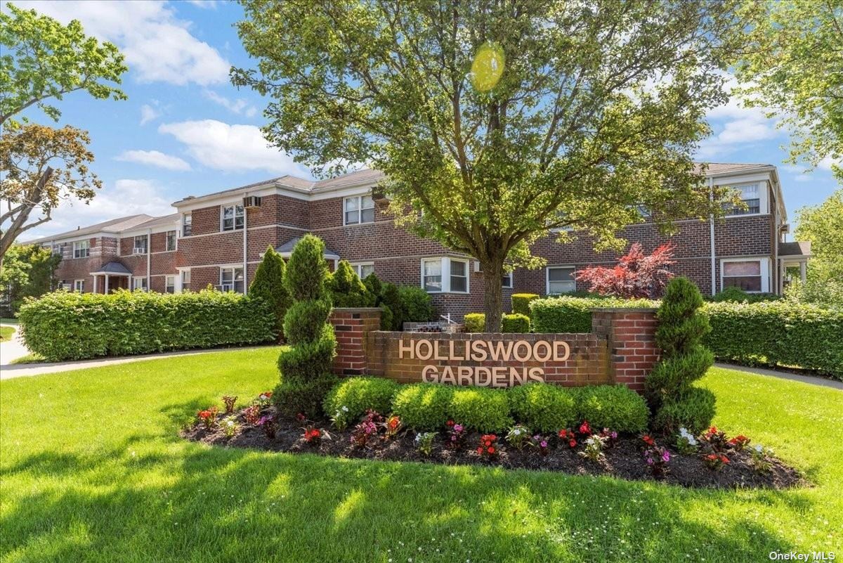 Listing in Holliswood, NY