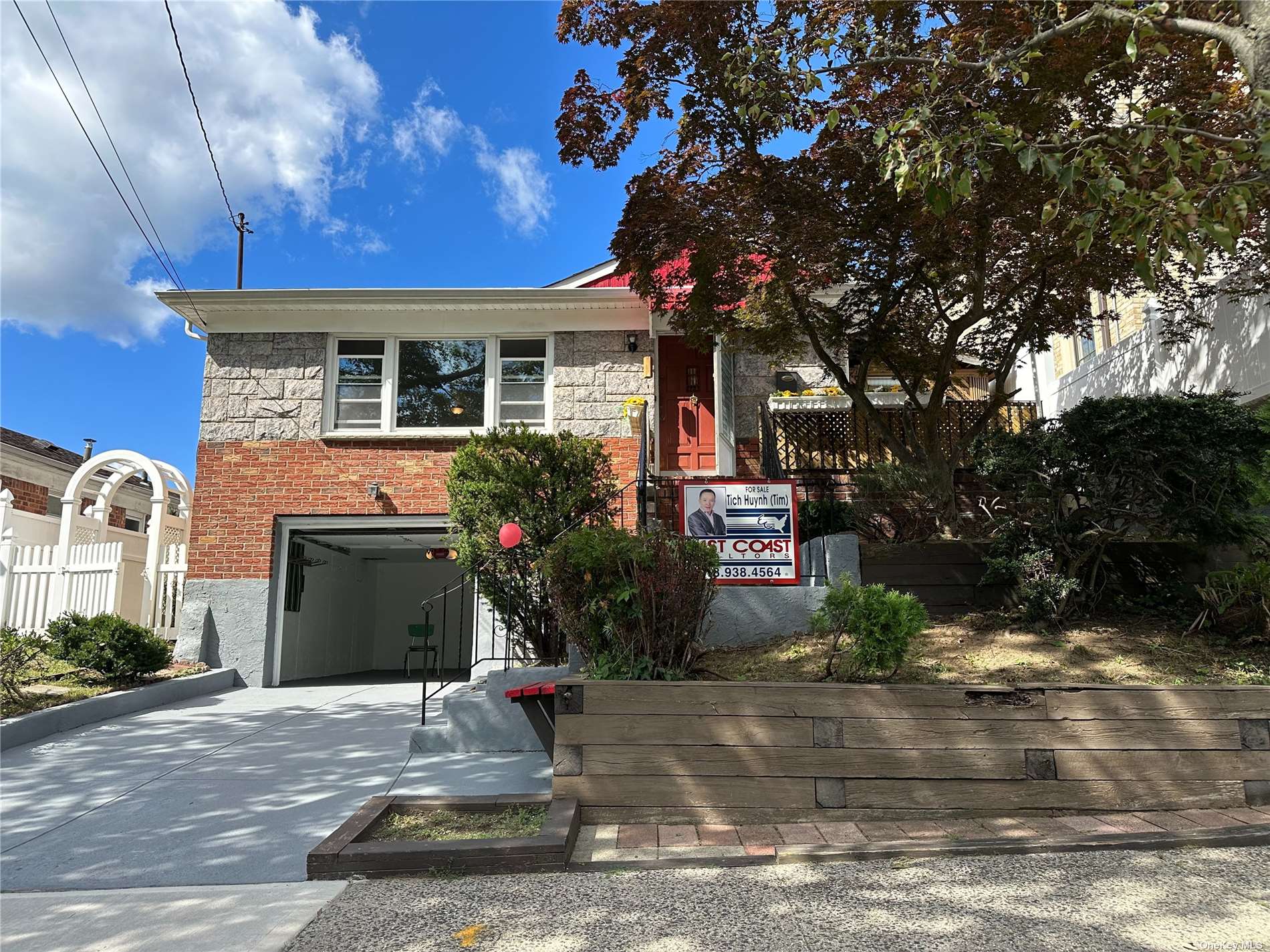 Single Family in Flushing - Little Neck  Queens, NY 11362