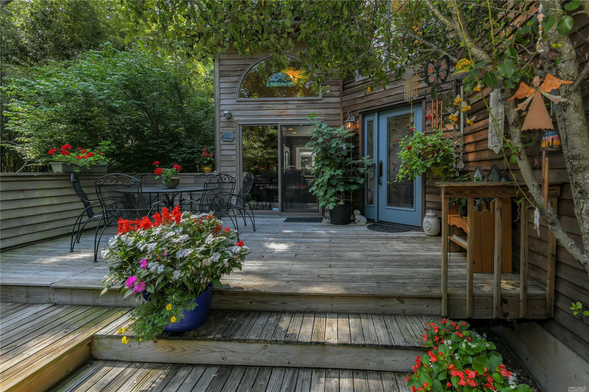 Privacy, Trees And An Artist Studio Are Just Some Of The Features This Traditionally Decorated Home With A Rustic Exterior Offers. Designed For Low Maintenance And Entertaining, This Is The Perfect Weekend Getaway. Close To Goose Creek Beach And Everything Else The North Fork Has To Offer!