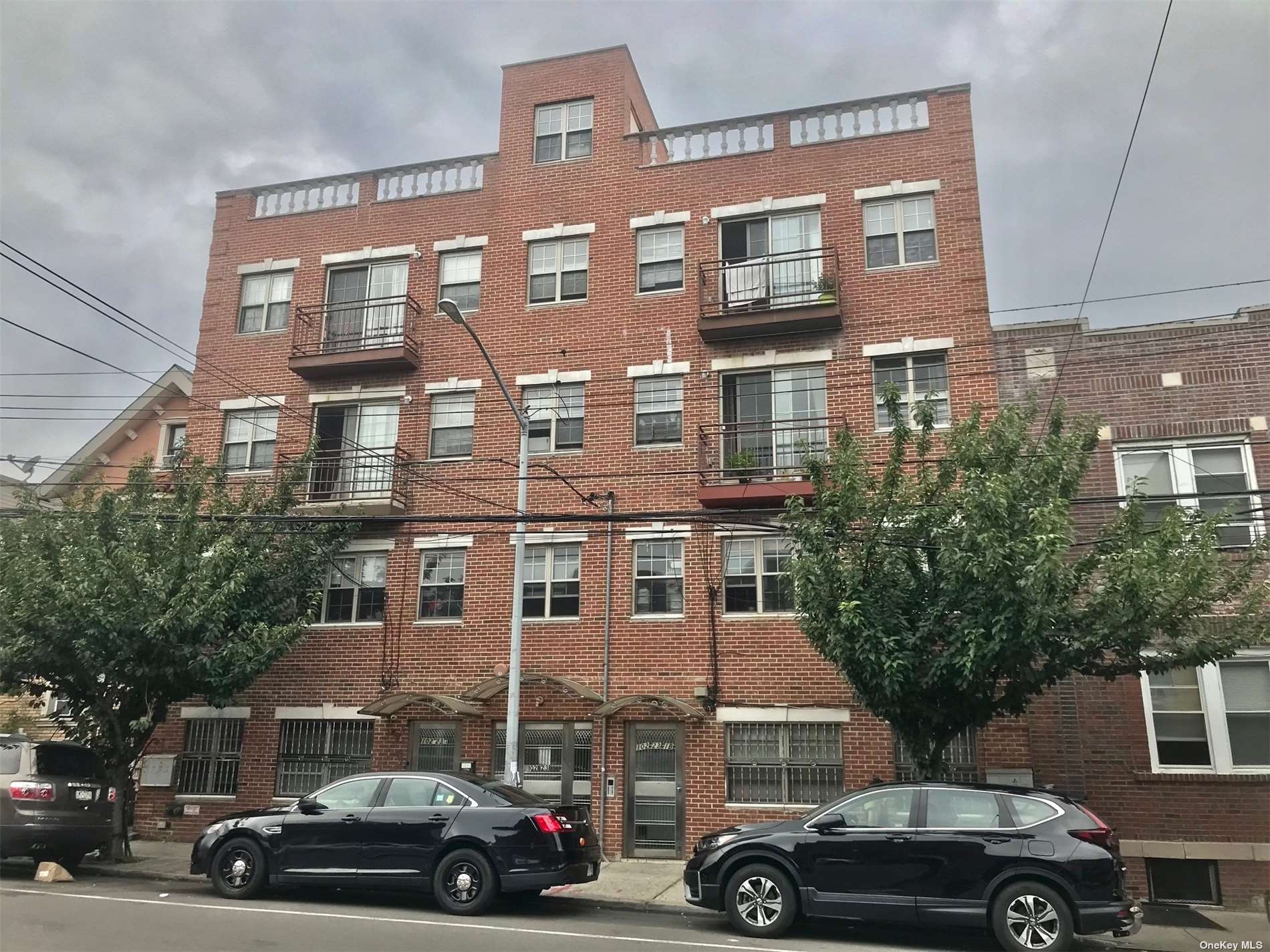 Condo in Flushing - 43rd  Queens, NY 11368