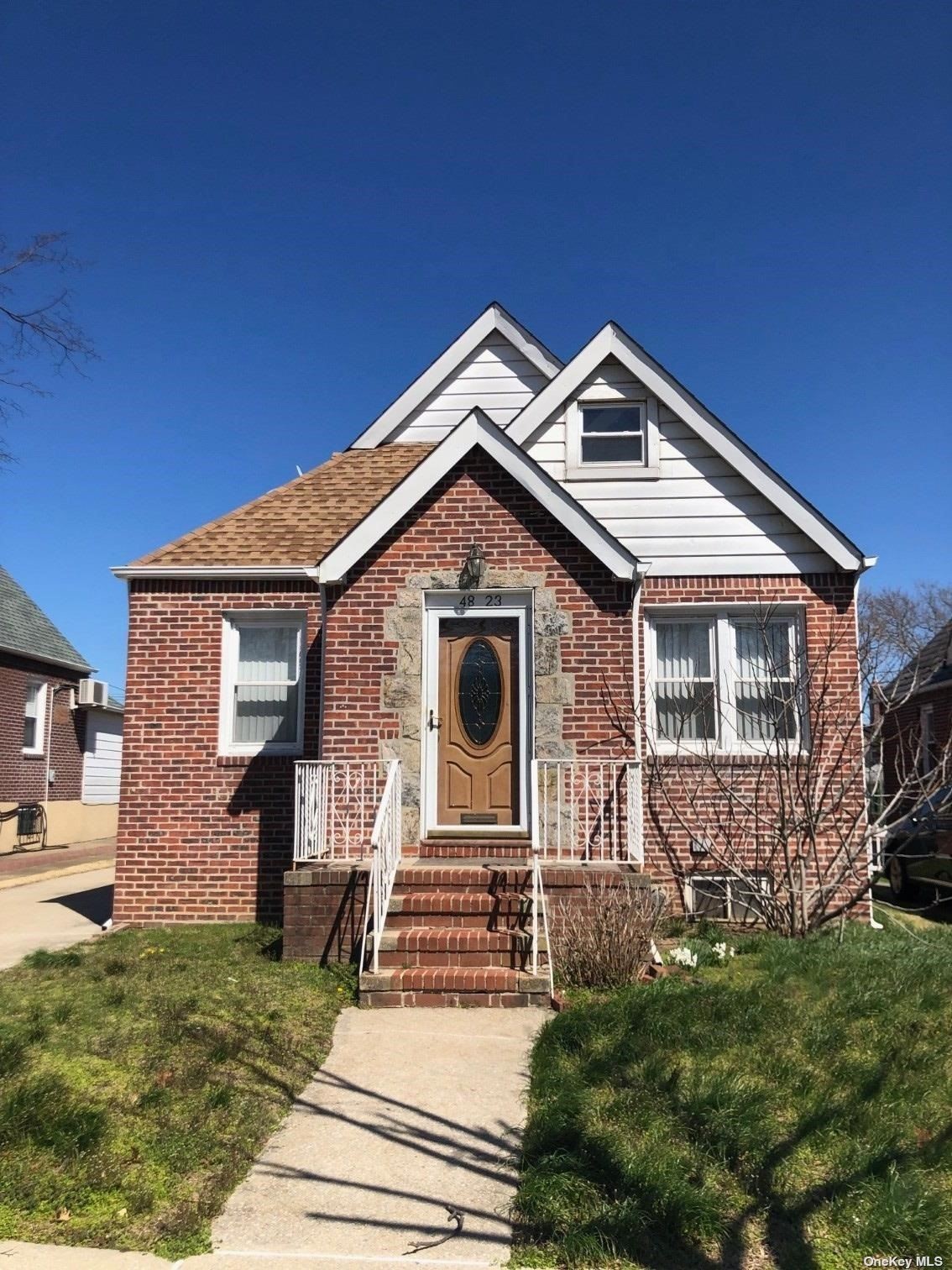 Single Family in Fresh Meadows - 193rd  Queens, NY 11365