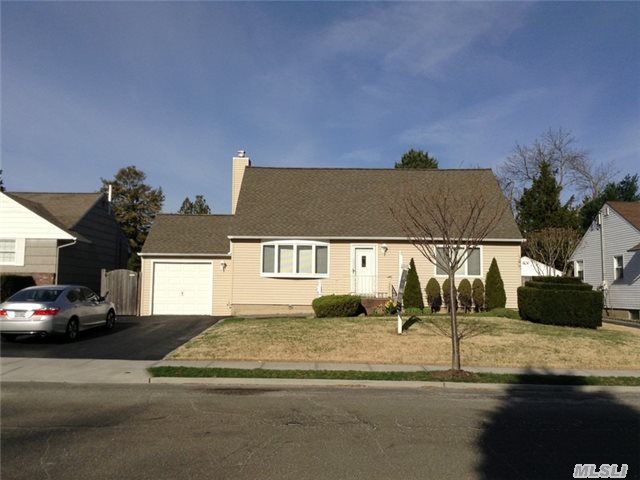 * Taxes Recently Grieved And A Reduction Of $1525.63 Is Expected This Year. Mint 4 Bedroom, 3 Bath Perfectly Located Home Boasts Updated Maplewood Kitchen With Stainless Steel Appliances And Silestone Countertops. Expanded Den With Sliders To Large Trex Deck Renovated Baths. Bright, Immaculate And A Must See!