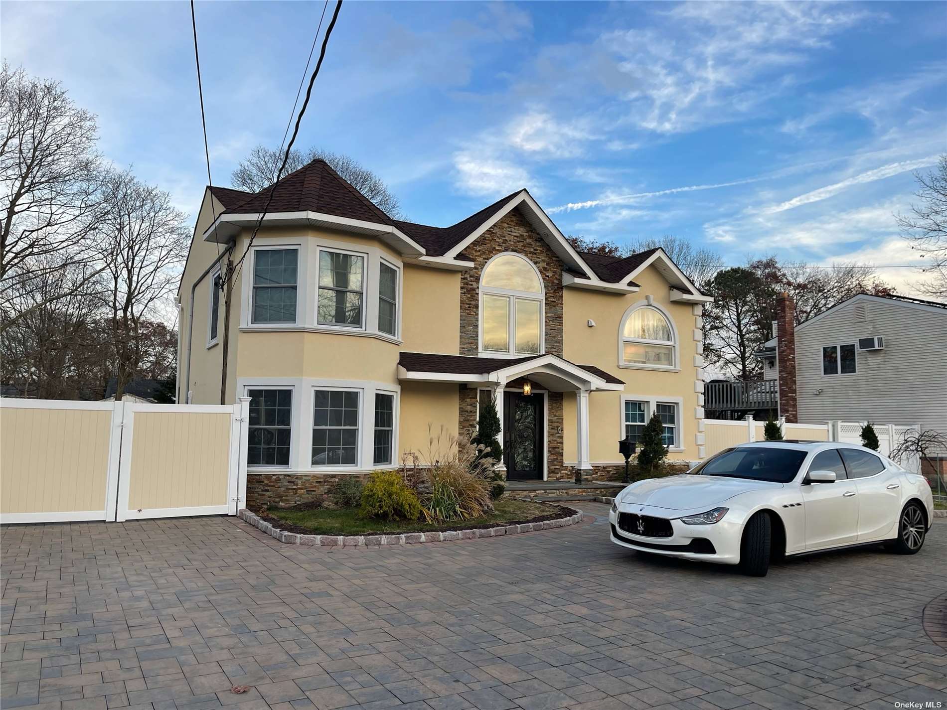 45 Campbell Lane, East Islip, NY 11730 (Off Market MyStateMLS Listing  #11040552)